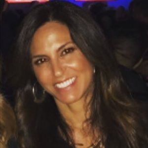 Meet your Posher, Dana